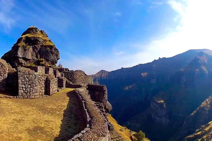 "Waqra Pucara, The Majestic Fortress Revealing Secrets of the Andes". - The 4:30 a.m. Start From Central Cusco
